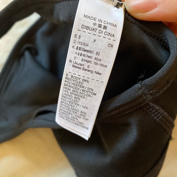 CLASSIC NIKE SPORTS BRA-NEVER WORN - Picture 3 of 3